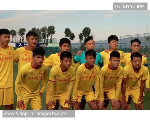 上海海港U15队大胜海门珂缔缘U15队七球狂胜展现青少年足球实力 上海海港U15队大胜海门珂缔缘U15队七球狂胜展现青少年足球实力