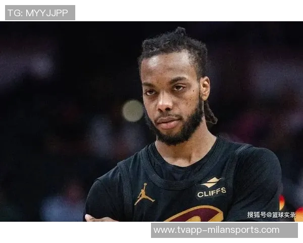 加兰表现出色三分命中率高效贡献15分5板6助球队战绩提升至正负值18最低